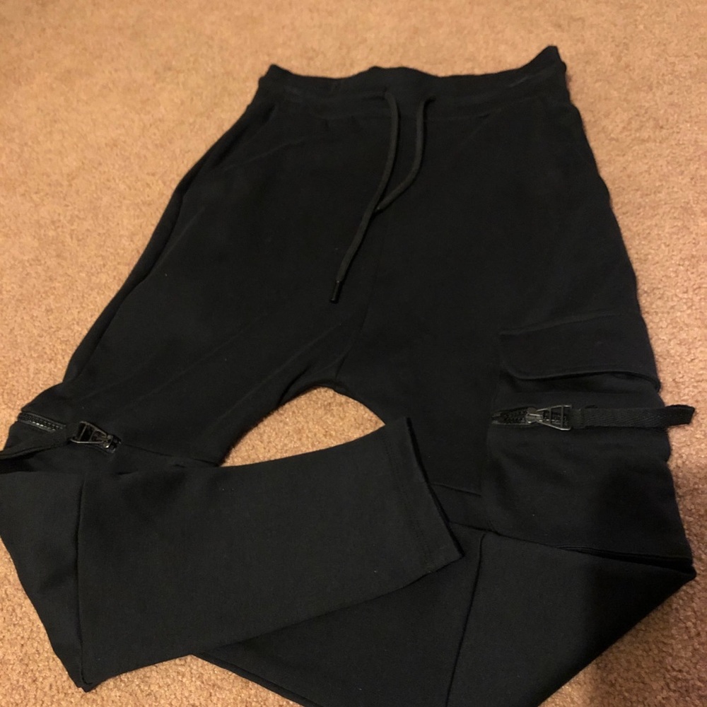 NWT ZARA UNISEX🌸